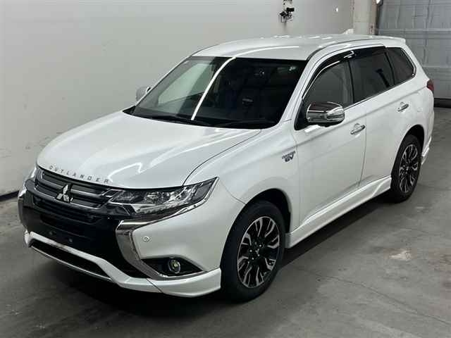 MITSUBISHI OUTLANDER PHEV 2016