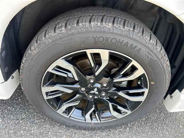 MITSUBISHI OUTLANDER PHEV 2016