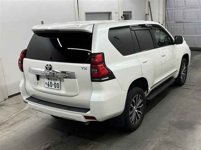 TOYOTA LAND CRUISER PRADO 2017