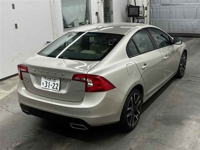 VOLVO S60 2017