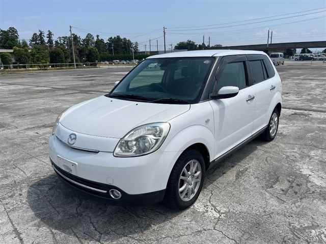 MAZDA VERISA 2010