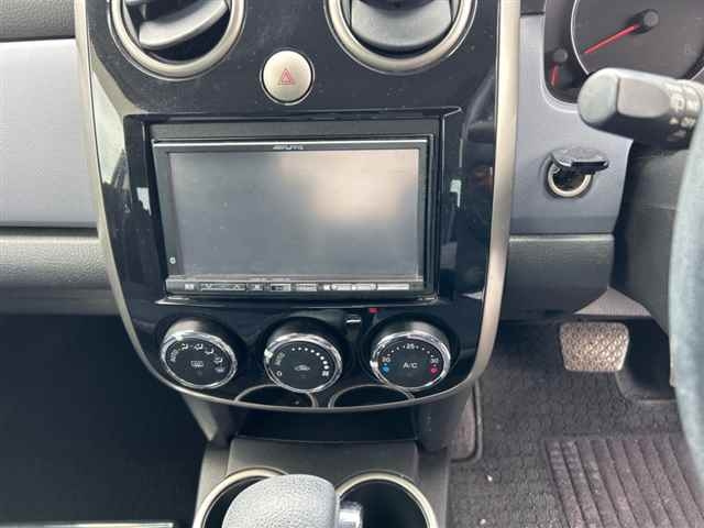 MAZDA VERISA 2010