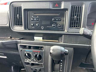 DAIHATSU HIJET VAN 2017