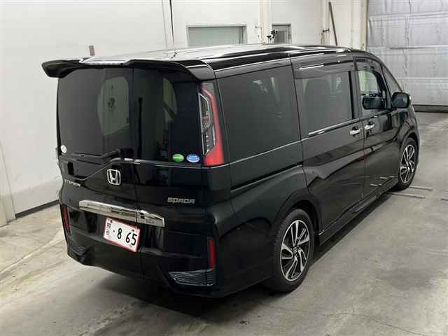 HONDA STEP WAGON 2015