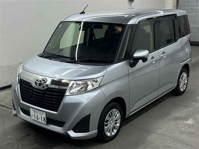TOYOTA ROOMY 2018