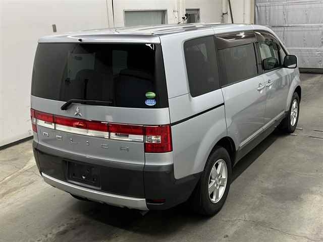 MITSUBISHI DELICA D5 2012