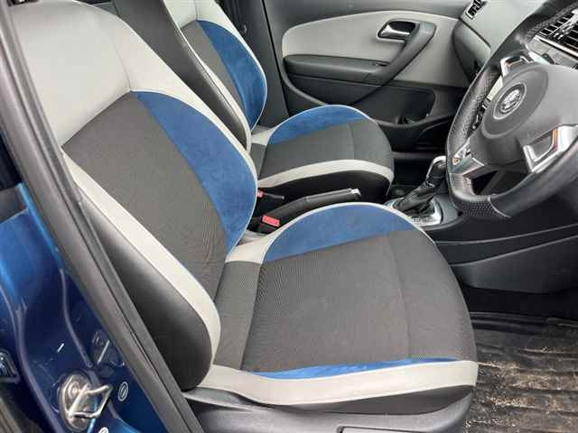 VOLKSWAGEN POLO 2013