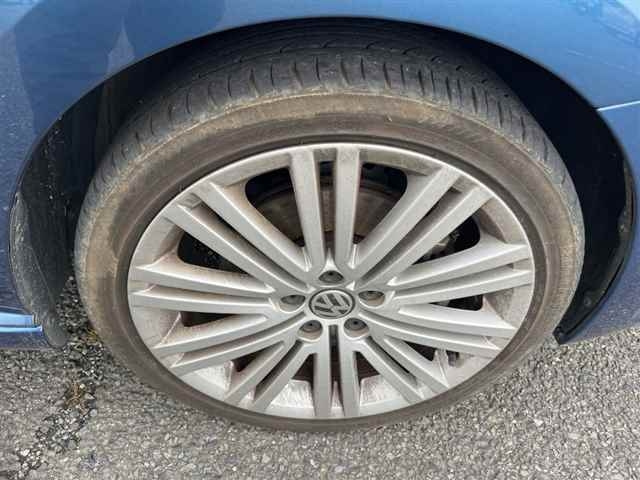 VOLKSWAGEN POLO 2013