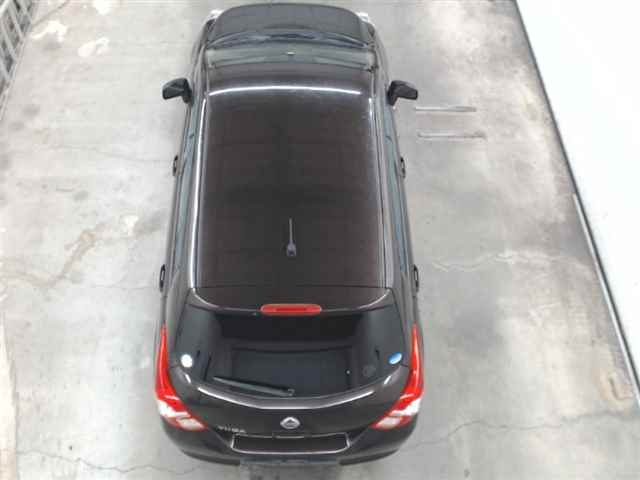 NISSAN TIIDA 2012