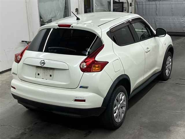 NISSAN JUKE 2012