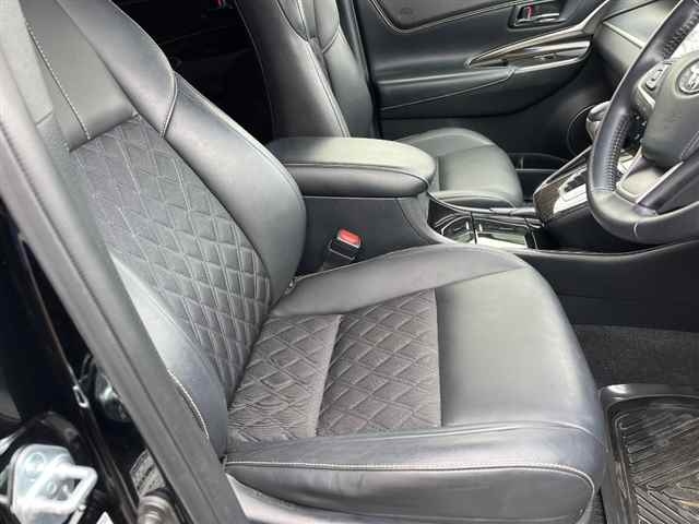 TOYOTA HARRIER 2016