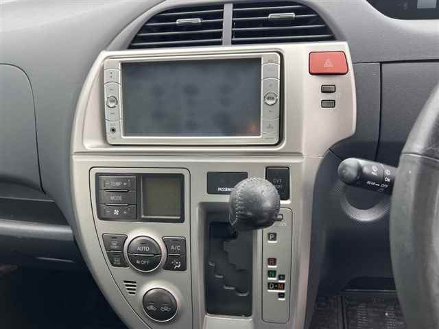TOYOTA RACTIS 2010