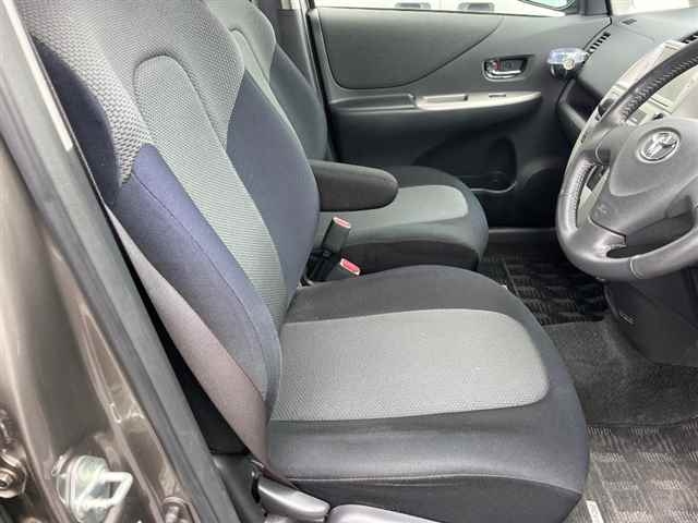 TOYOTA RACTIS 2010
