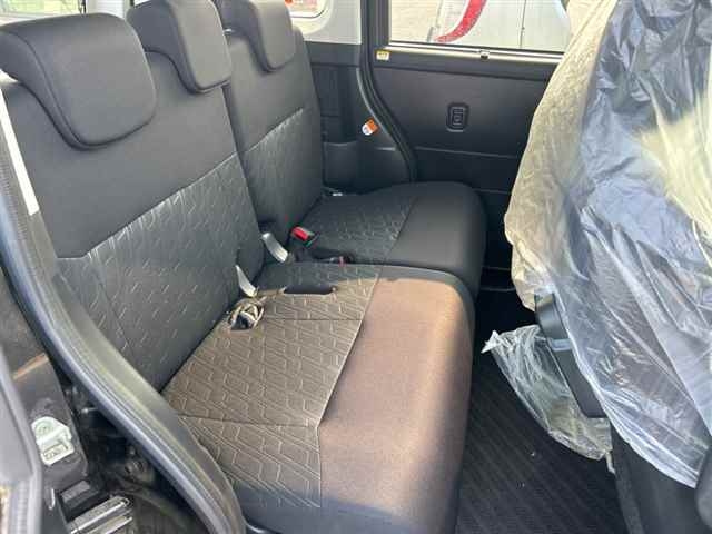 TOYOTA ROOMY 2020