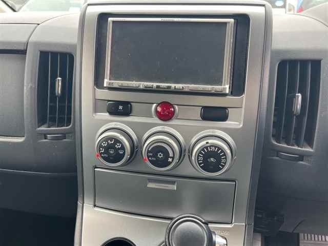 MITSUBISHI DELICA D5 2010