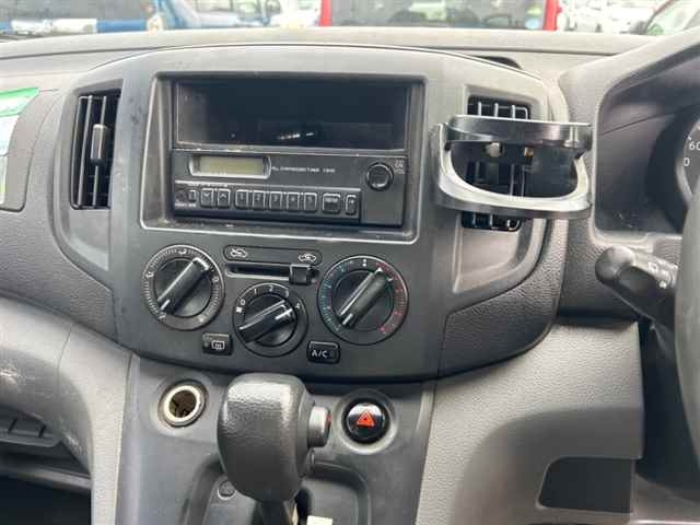 MITSUBISHI DELICA 2013