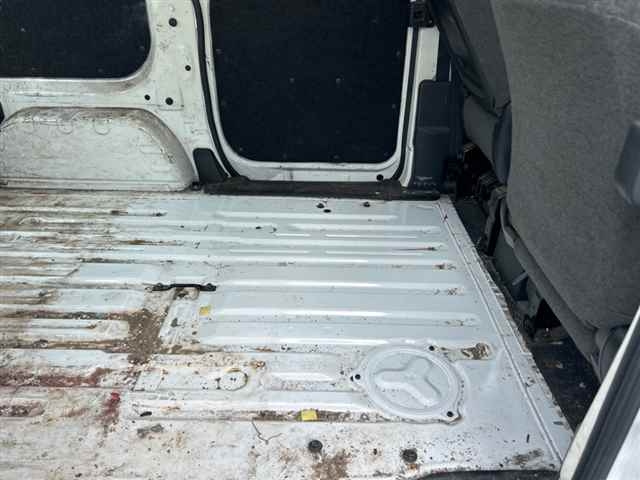MITSUBISHI DELICA 2013