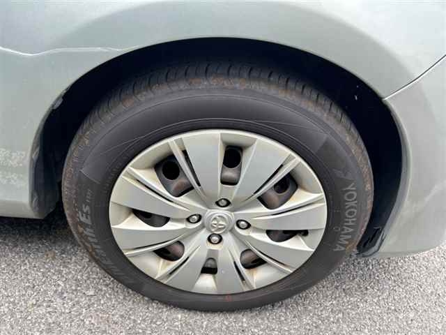 TOYOTA VITZ 2012