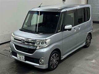 DAIHATSU TANTO 2015