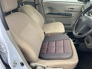 DAIHATSU MIRA E S 2012