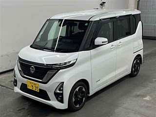 NISSAN ROOX 2021
