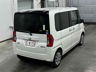 DAIHATSU TANTO 2014