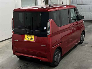 NISSAN ROOX 2023
