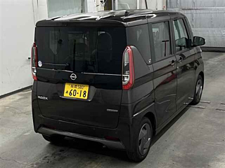 NISSAN ROOX 2023