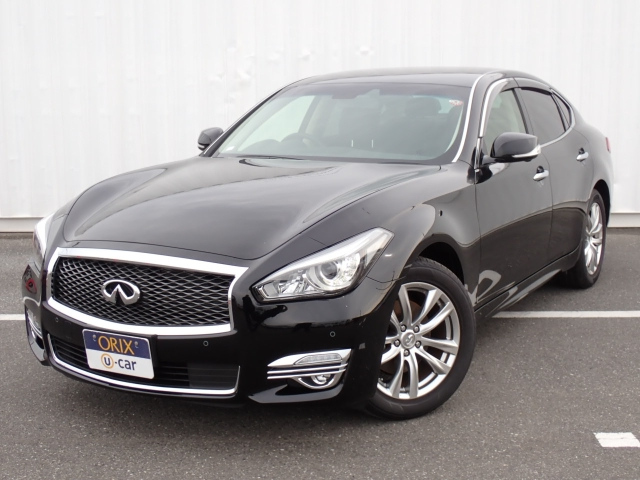 NISSAN FUGA 2017
