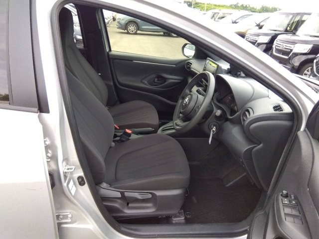TOYOTA YARIS 2022
