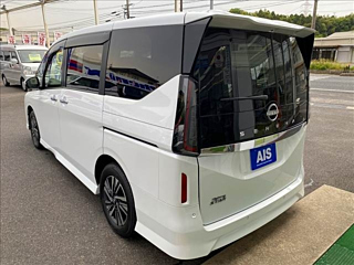 NISSAN SERENA 2025