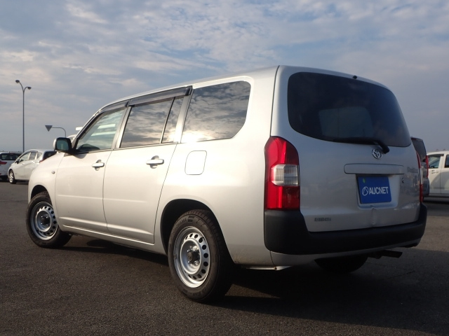 TOYOTA PROBOX 2018