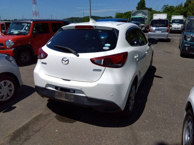 MAZDA DEMIO 2018