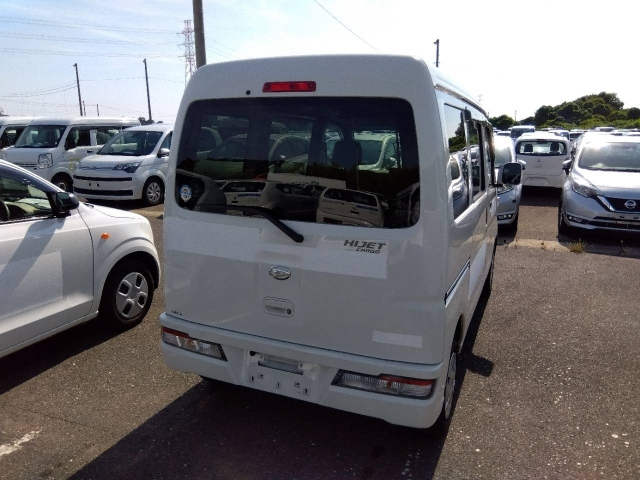DAIHATSU HIJET VAN 2020