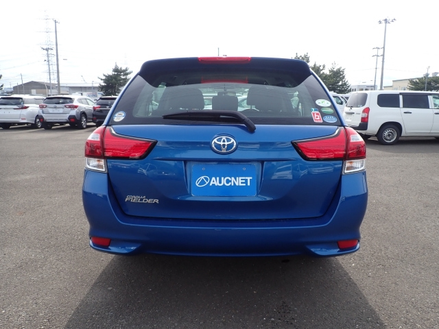 TOYOTA COROLLA FIELDER 2016