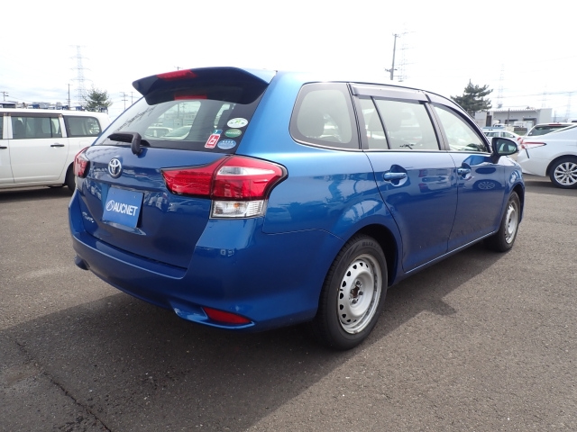 TOYOTA COROLLA FIELDER 2016