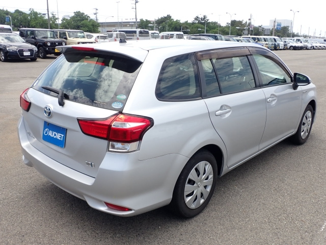 TOYOTA COROLLA FIELDER 2016