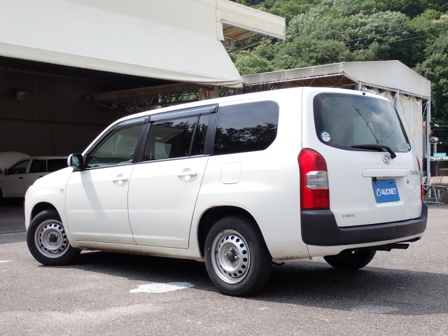 TOYOTA PROBOX 2018