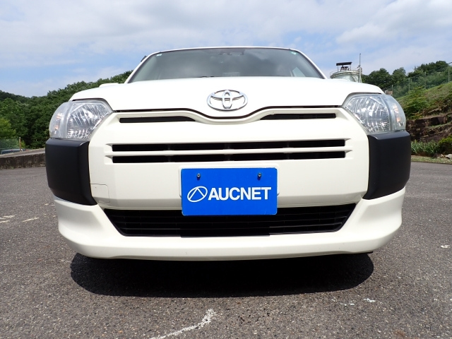 TOYOTA PROBOX 2018