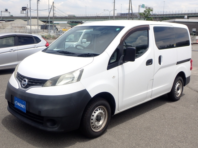 NISSAN NV200 2016