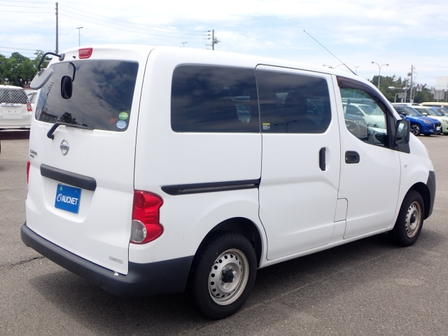 NISSAN NV200 2016