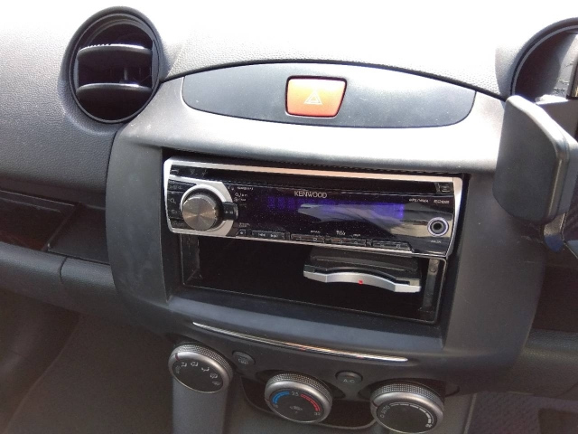 MAZDA DEMIO 2012