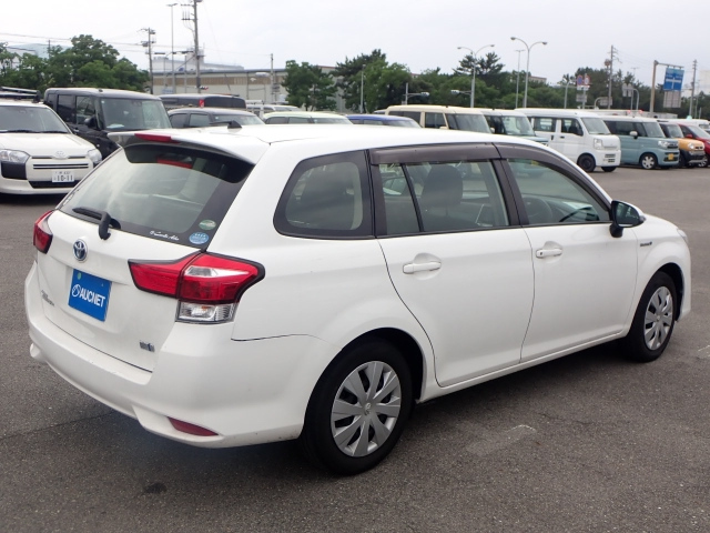 TOYOTA COROLLA FIELDER 2016