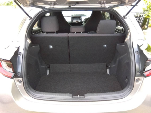 TOYOTA YARIS 2023