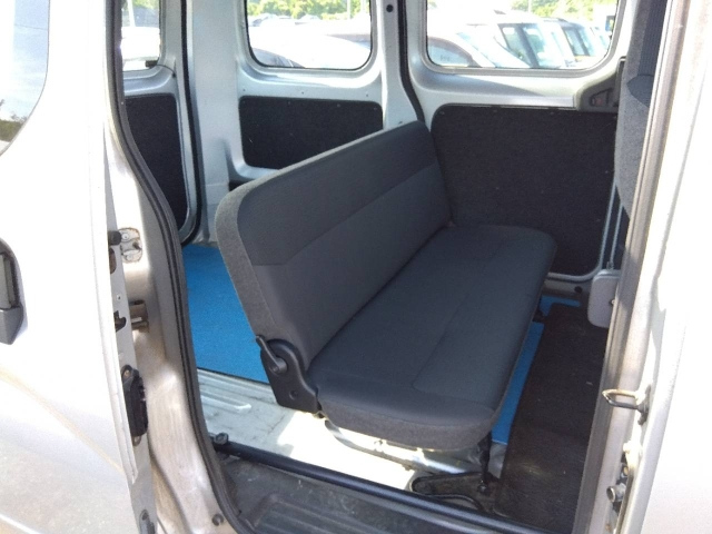 NISSAN NV200 2012