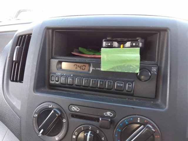 NISSAN NV200 2012