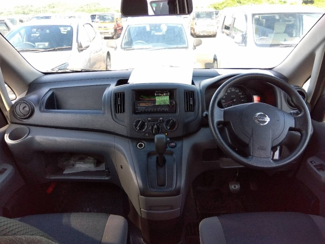 NISSAN NV200 2012