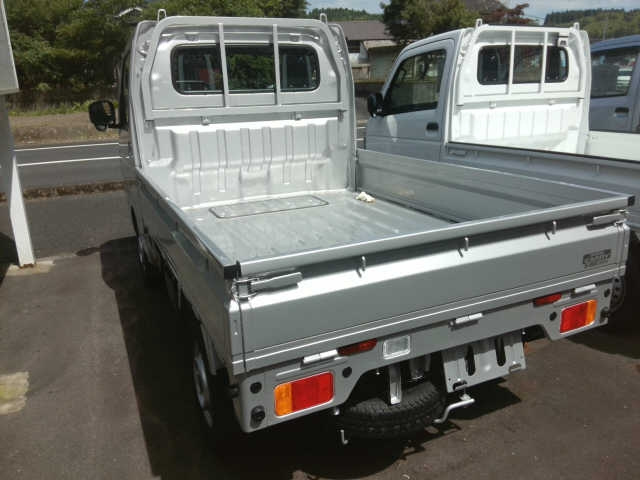 SUZUKI CARRY TRUCK 2025