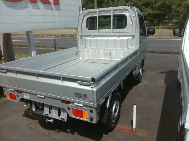 SUZUKI CARRY TRUCK 2025