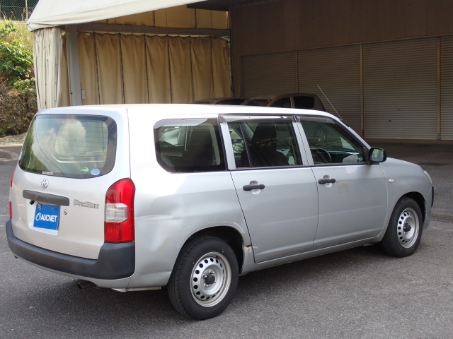 TOYOTA PROBOX 2017